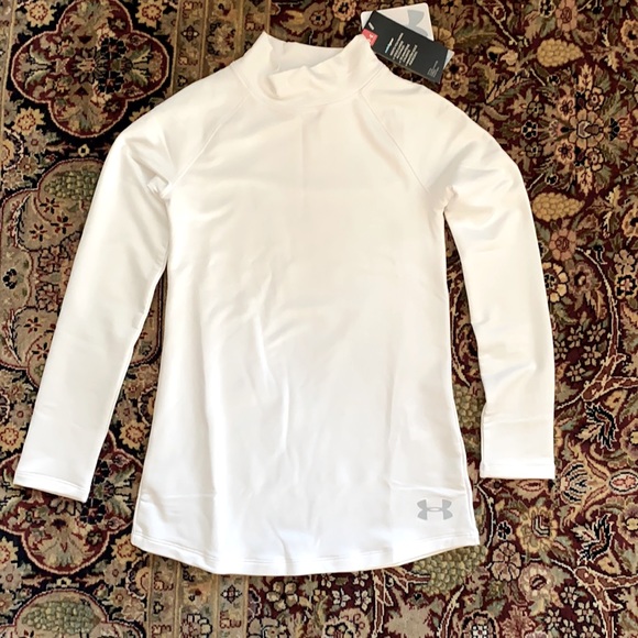 white under armour turtleneck